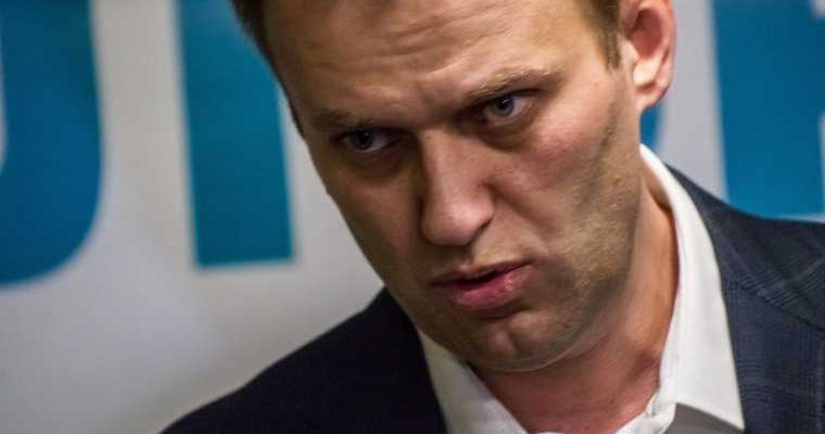 кому выгодна шумиха вокруг болезни Навального