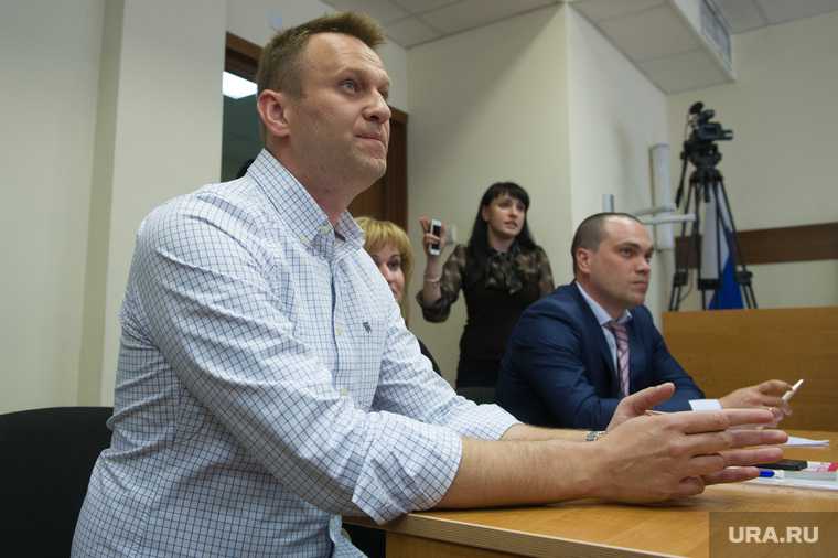 благодаря чему выжил Навальный