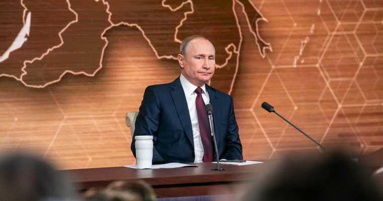 Путин назвал дату начала вакцинации